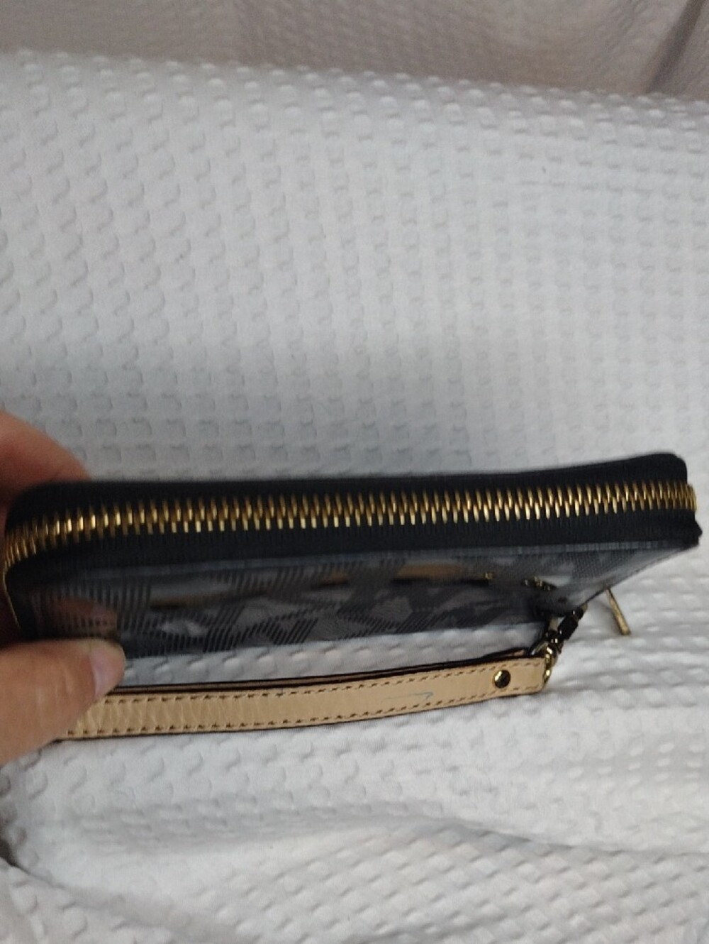 Michael Kors Est 1981  Black Patent Wristlet with Gold Hardware Detachable Strap - Picture 7 of 10